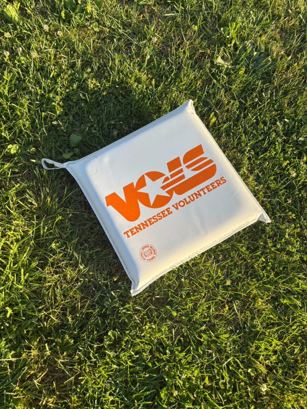 VTG Tennessee Volunteers White Stadium Seat Cushion with Orange Logo